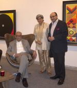 SH Raza with Nitin & Jyoti Kasliwal  at SH Raza art show in Jehangir, Mumbai on 27th Nov 2012.jpg